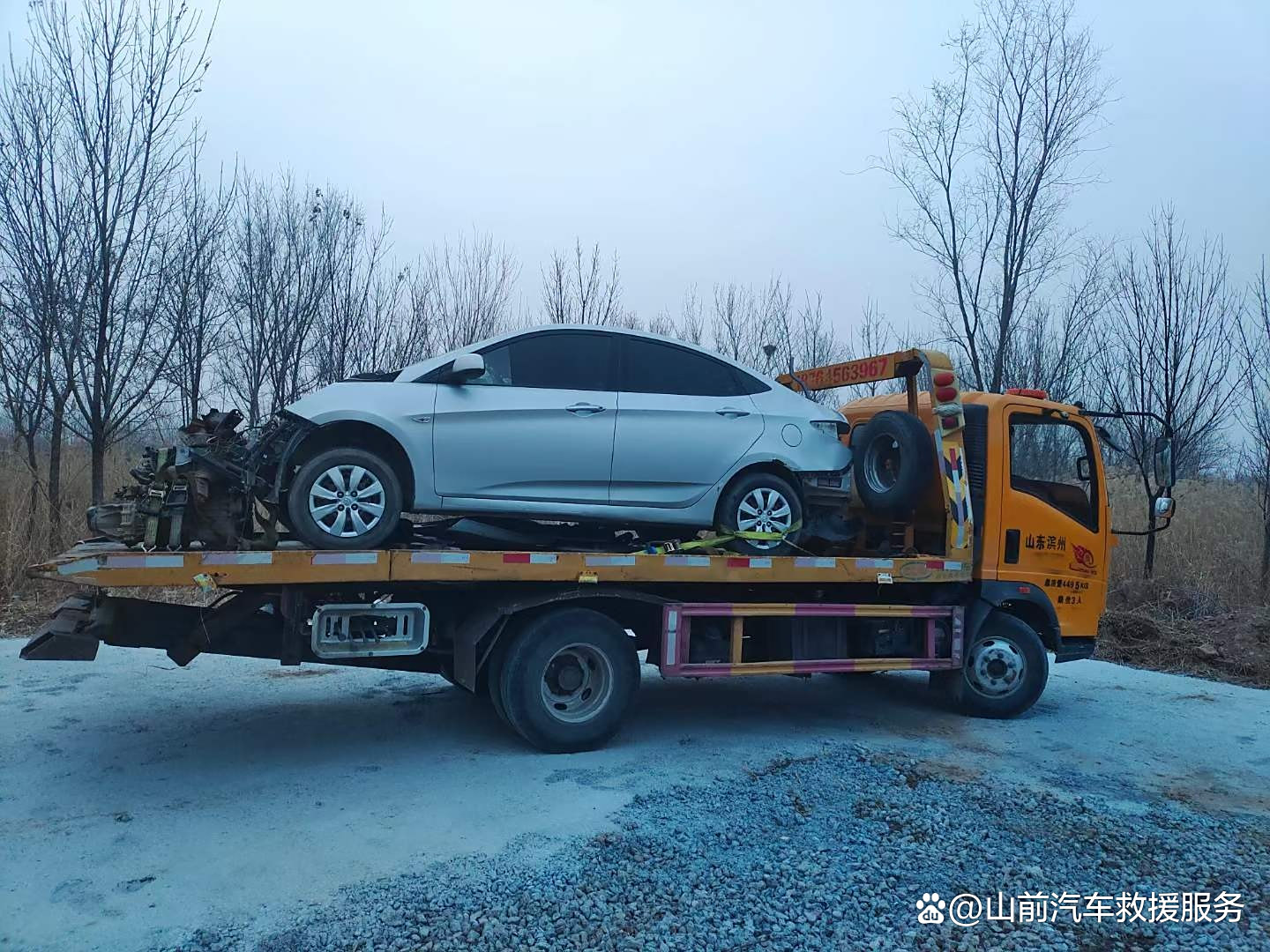 青岛城阳区 专业高速公路汽车救援与拖车服务，保障您出行安全无忧